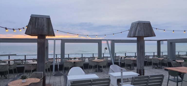 Beach Restaurant Woest