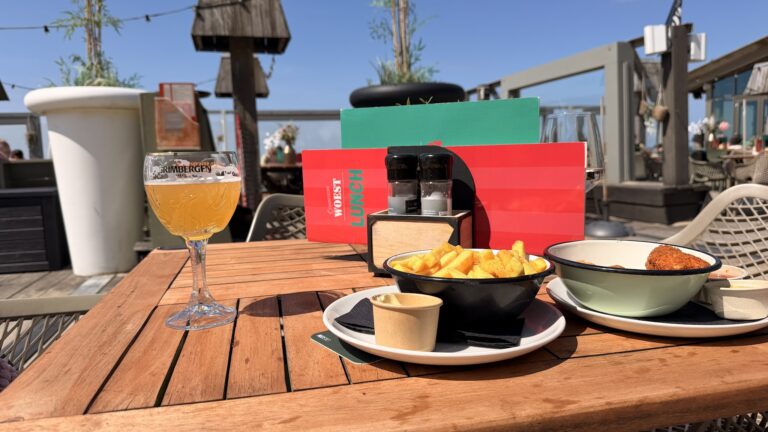 Beach Restaurant Woest