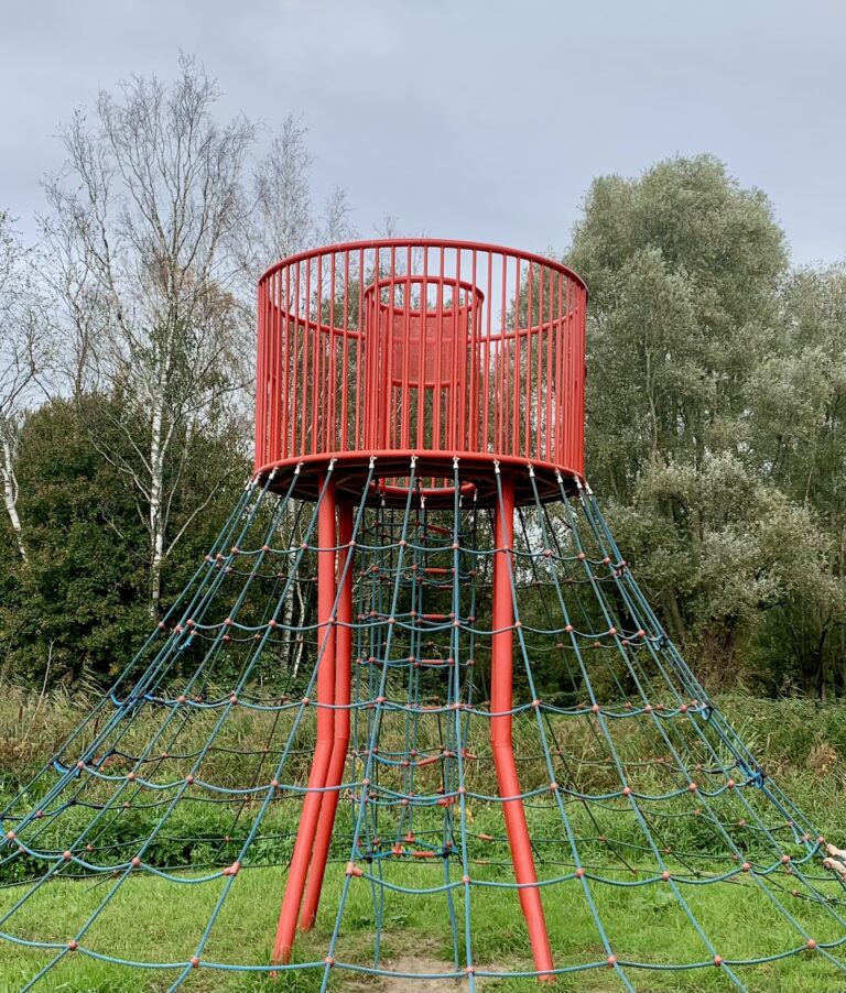 Boerengolf spelen met de kinderen at Twiske Haven Oostzaan