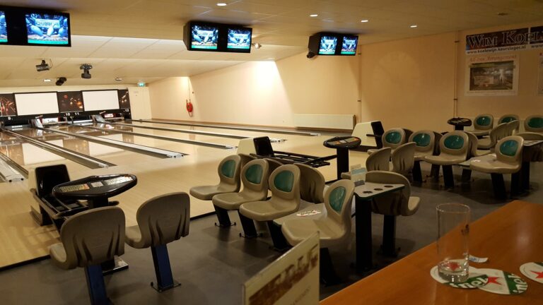 Bowl party at Bowling and Party Center Huizen