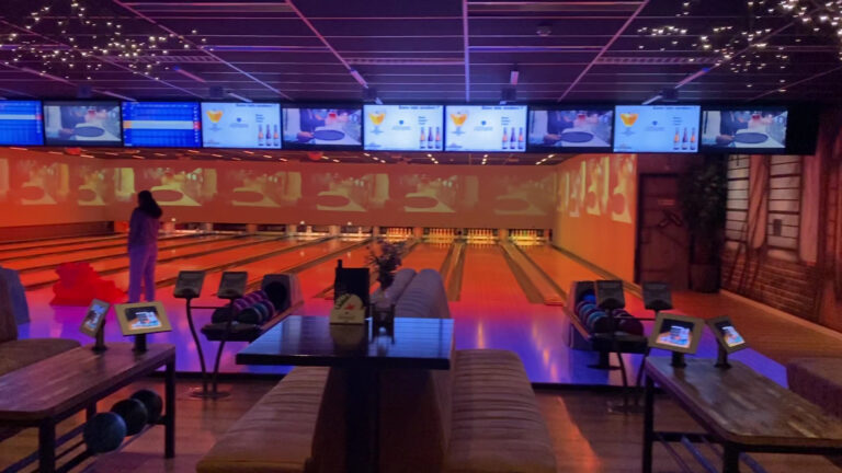 Bowling center Bowlmore Lelystad