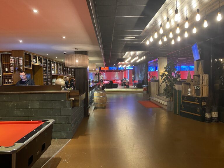 Bowling center Bowlmore Lelystad