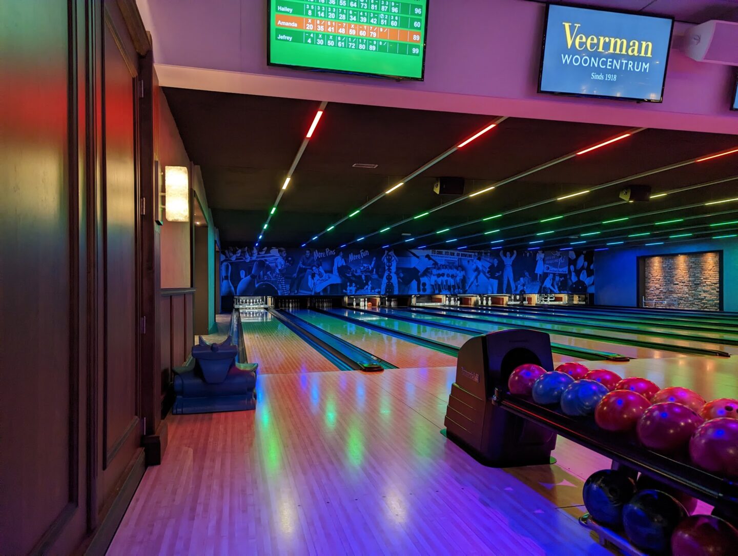 Bowling- en partycentrum de Zedde