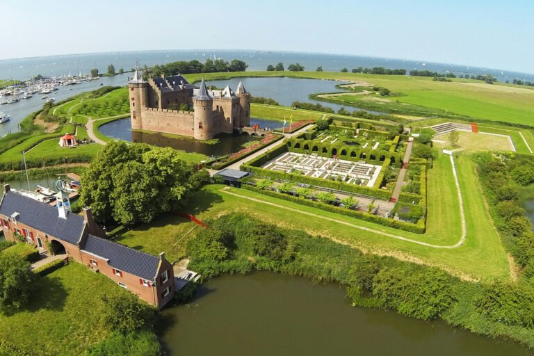 Muiderslot Castle: Entry Ticket + Audio Guide