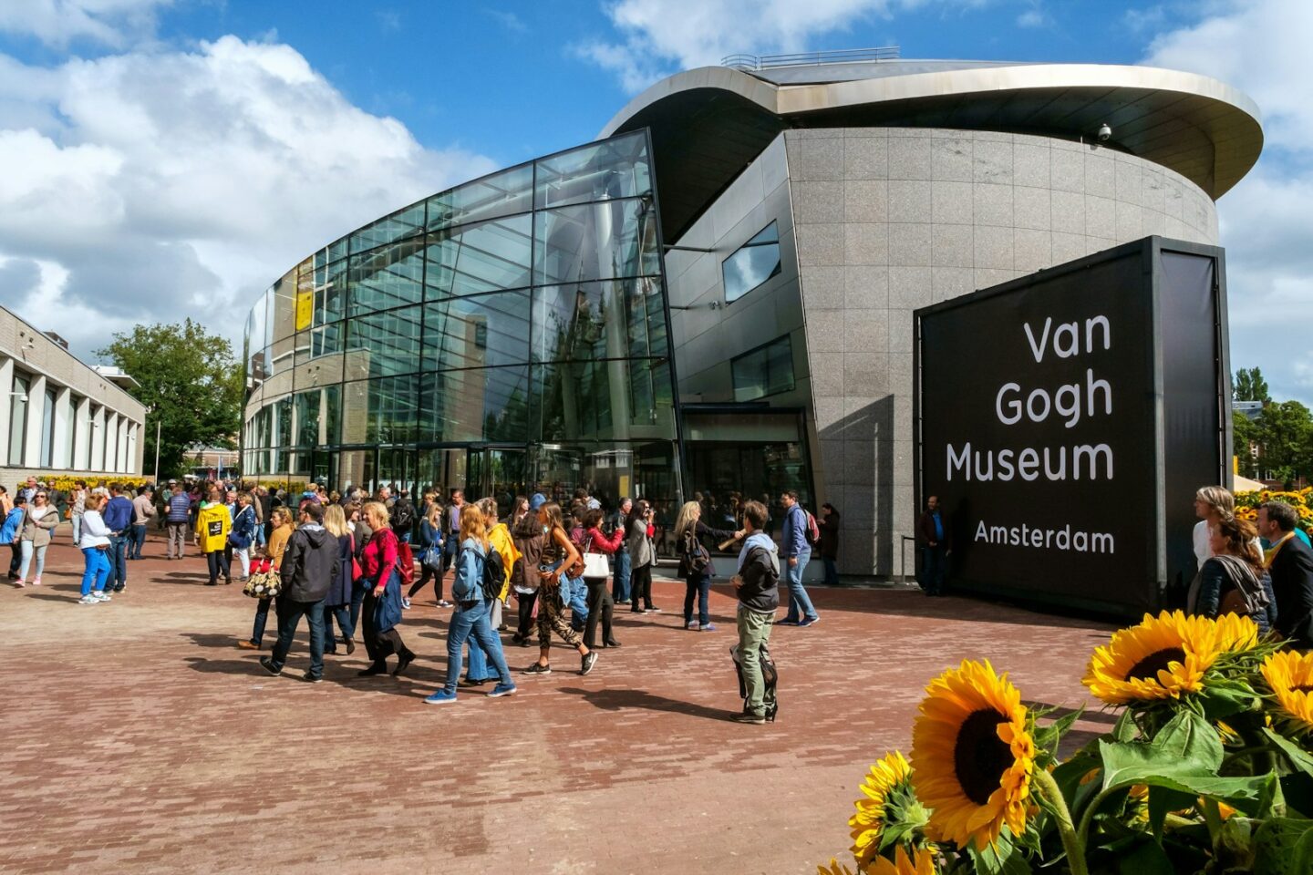 Van Gogh Museum: Skip The Line Entry + 2-Hr Guided Tour