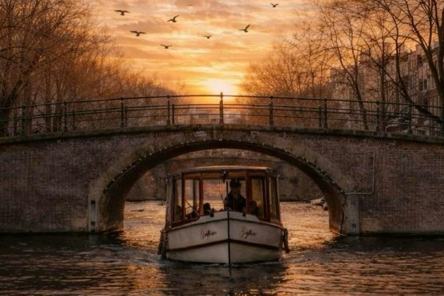 Amsterdam: Flagship Evening Open Boat Cruise