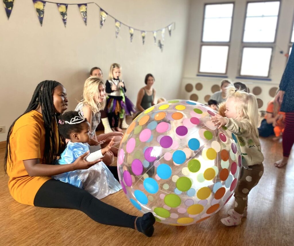 Parent & Child Dance-Drama Wednesday Sessions