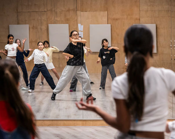 K-pop dance Mini Camps