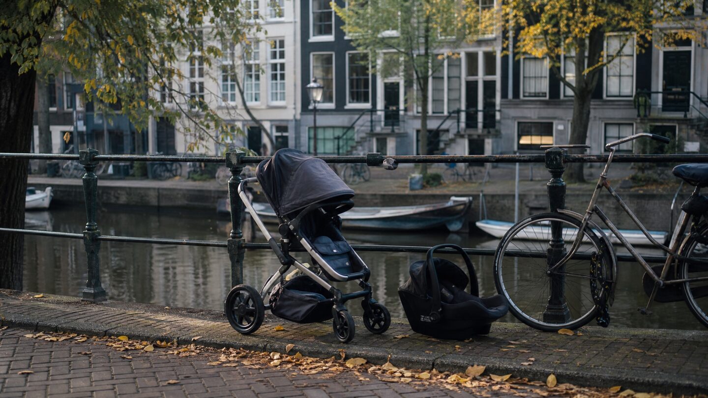 Second-Hand Kids’ Gear in the Netherlands: Where to Buy & Sell