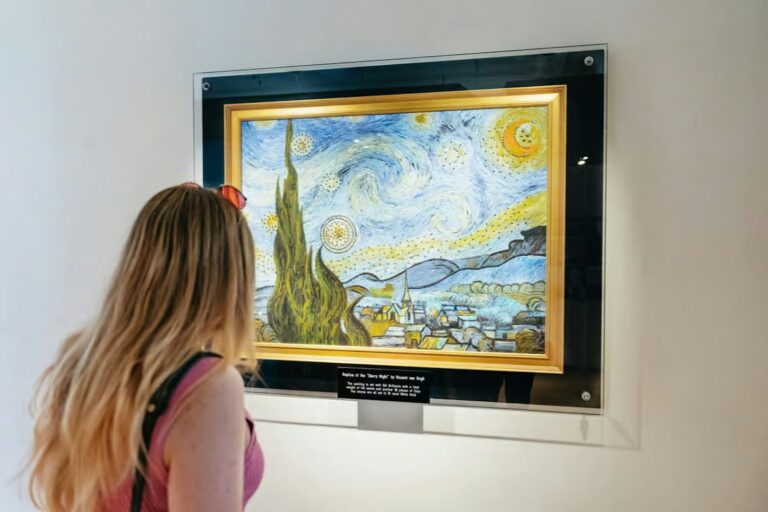 Diamond Museum: Guided Factory Tour + Highlights Exhibition