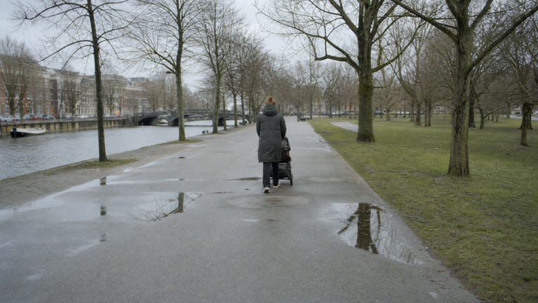 Winter Walks That Work with a Buggy